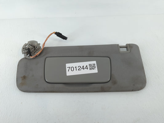 2020-2022 Chevrolet Equinox Sun Visor Shade Replacement Passenger Right Mirror Fits Fits 2020 2021 2022 OEM Used Auto Parts