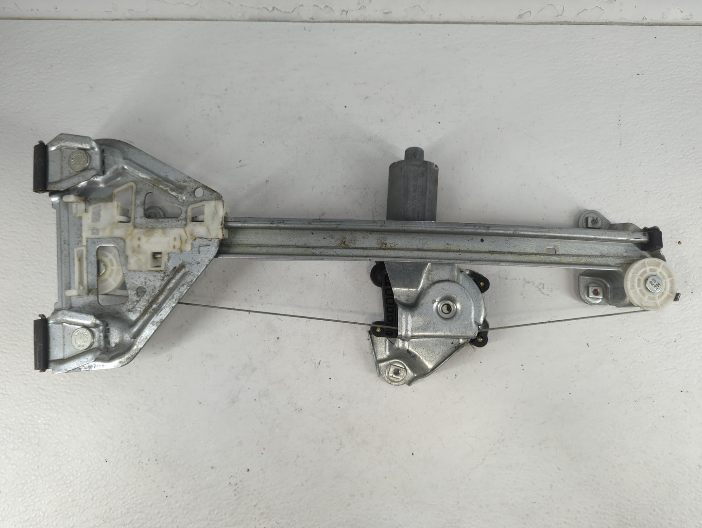 2003-2007 Cadillac Cts Driver Left Rear Window Regulator - Oemusedautoparts1.com