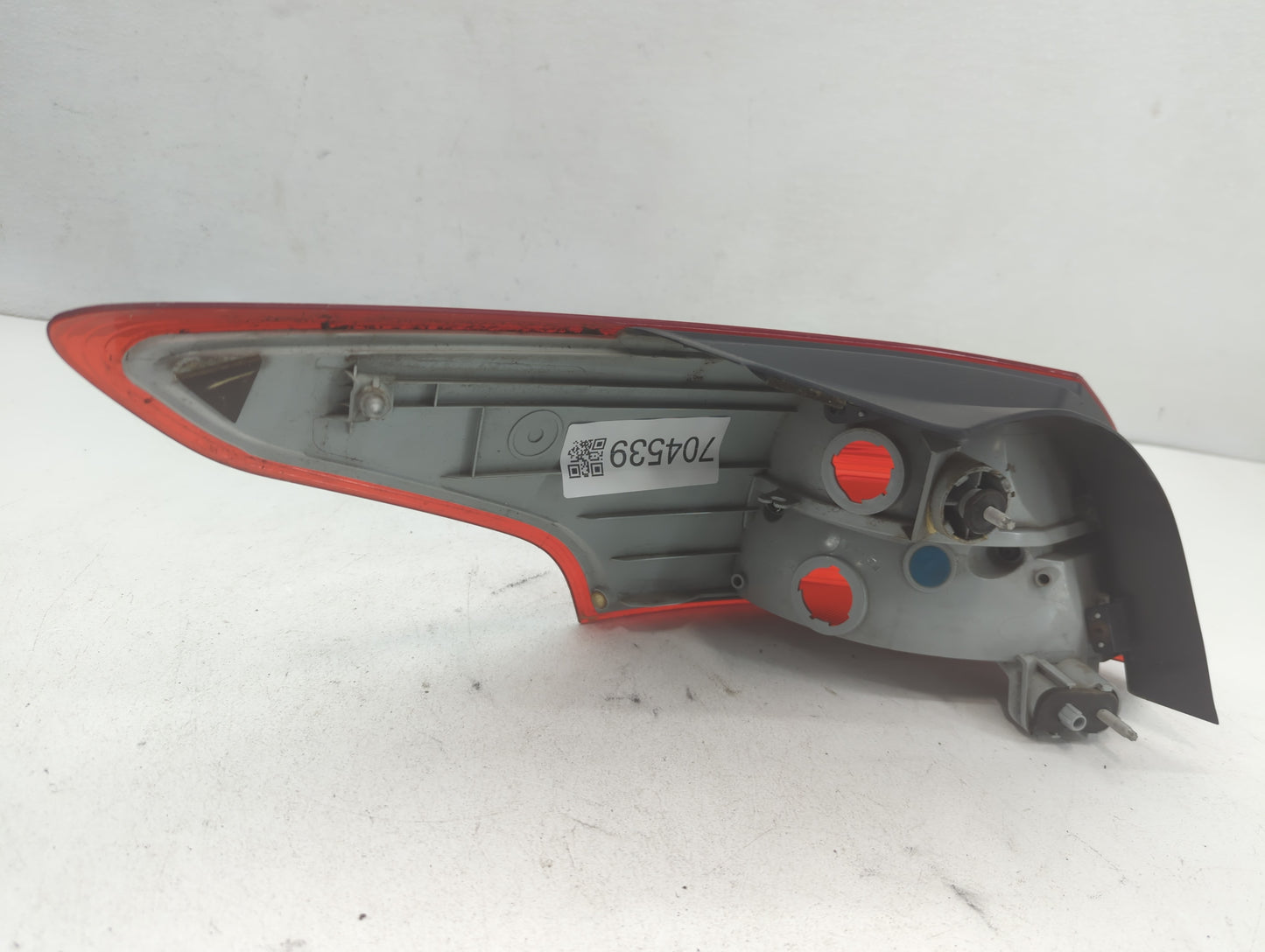 2015-2018 Ford Focus Tail Light Assembly Driver Left OEM P/N:F1EB-13404-FC 44ZH2239 Fits Fits 2015 2016 2017 2018 OEM Used Auto Parts - Oemusedautoparts1.com