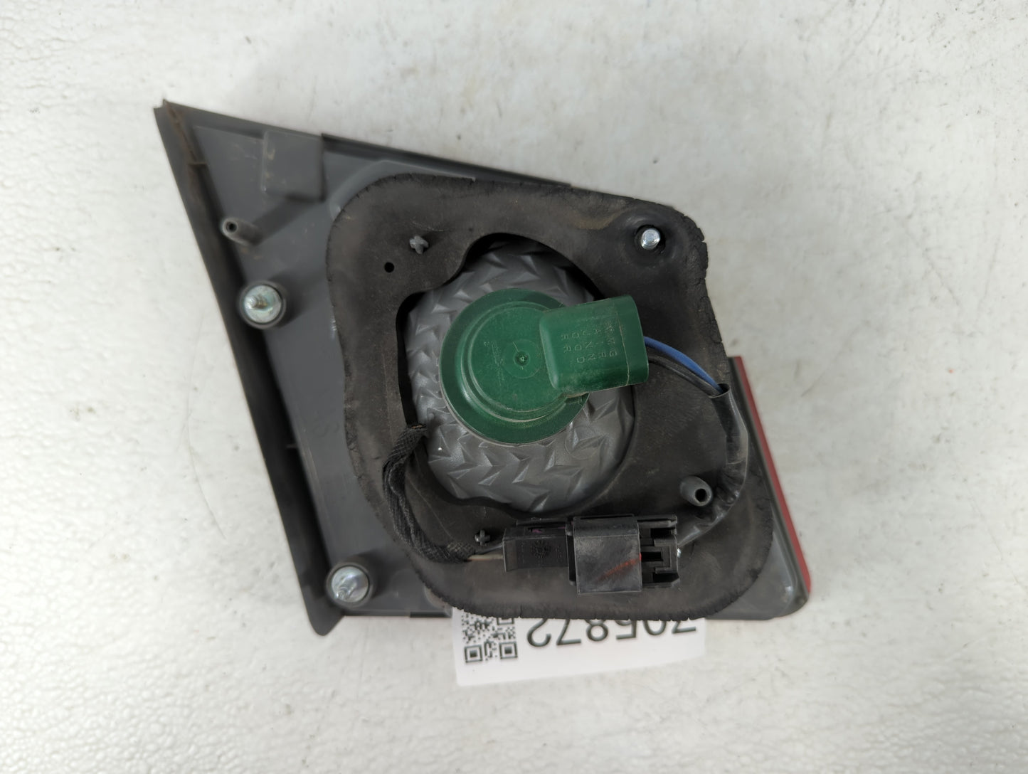 2011-2016 Chevrolet Cruze Tail Light Assembly Passenger Right OEM Fits Fits 2011 2012 2013 2014 2015 2016 OEM Used Auto Parts - Oemusedautoparts1.com