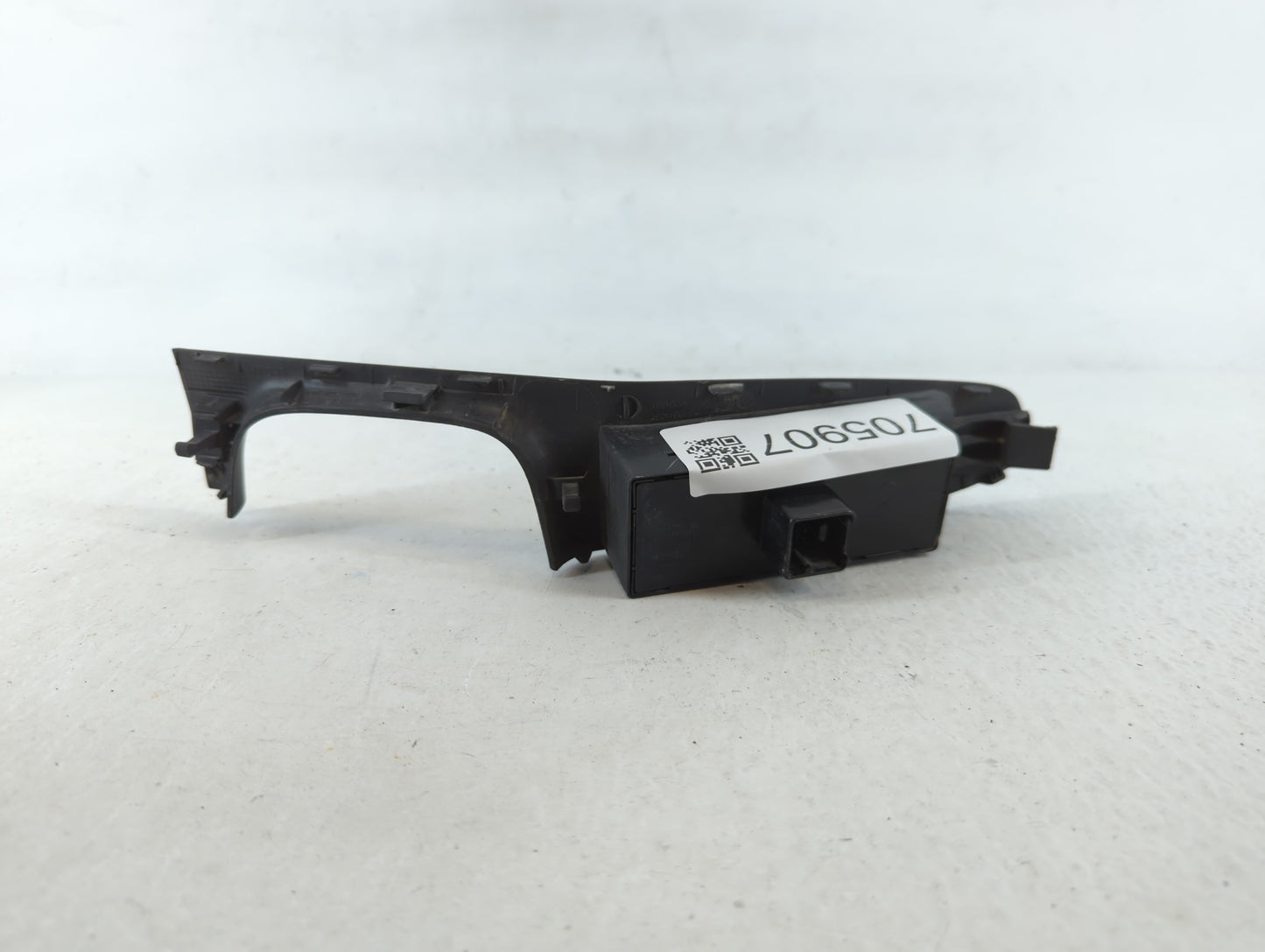 2005-2018 Volkswagen Jetta Master Power Window Switch Replacement Driver Side Left P/N:1K4 959 857 B Fits OEM Used Auto Parts - Oemusedautoparts1.com