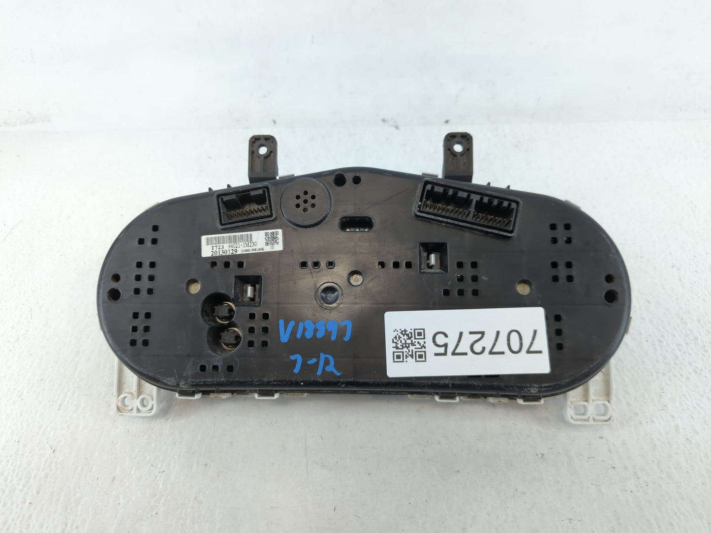 2011-2013 Kia Forte Instrument Cluster Speedometer Gauges P/N:94021-1M230 Fits Fits 2011 2012 2013 OEM Used Auto Parts - Oemusedautoparts1.com