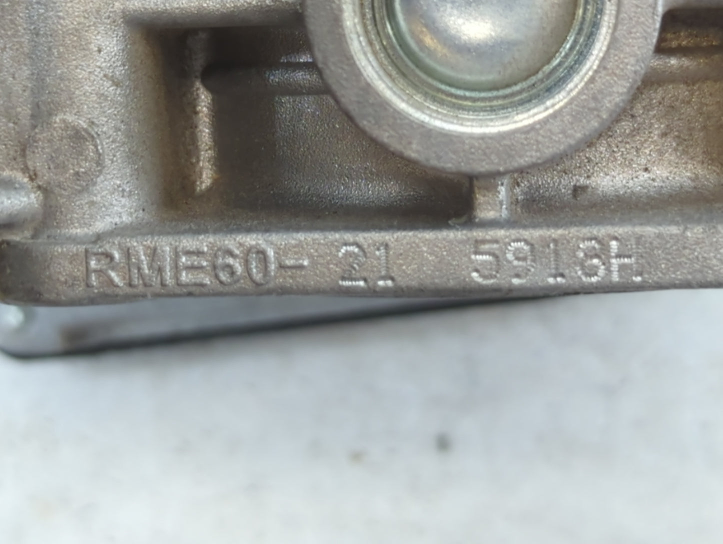 2008-2013 Infiniti G37 Throttle Body P/N:5916H RME60-21 Fits OEM Used Auto Parts - Oemusedautoparts1.com