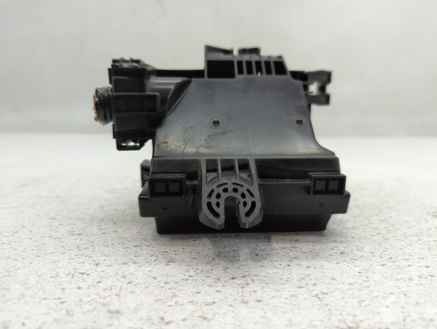 2016 Ford F-150 Fusebox Fuse Box Panel Relay Module P/N:9218105JX-1 284B7 6CA0A Fits OEM Used Auto Parts - Oemusedautoparts1.com