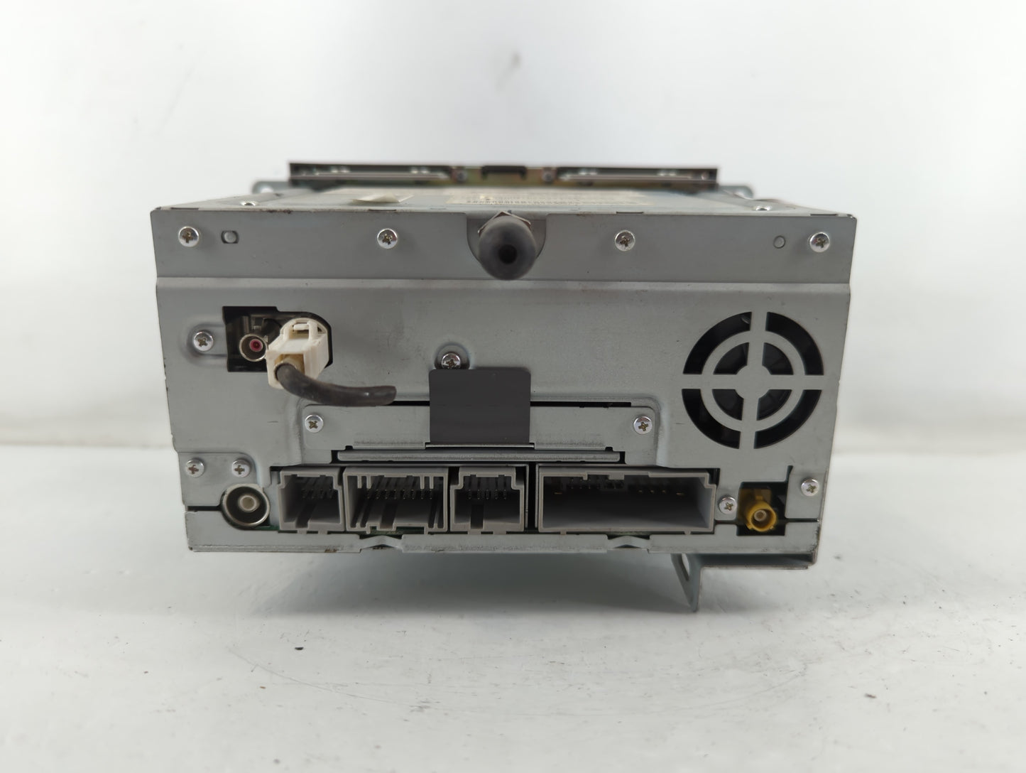 2011 Lincoln Mks Radio AM FM Cd Player Receiver Replacement P/N:BA5T 18K931BB Fits OEM Used Auto Parts - Oemusedautoparts1.com