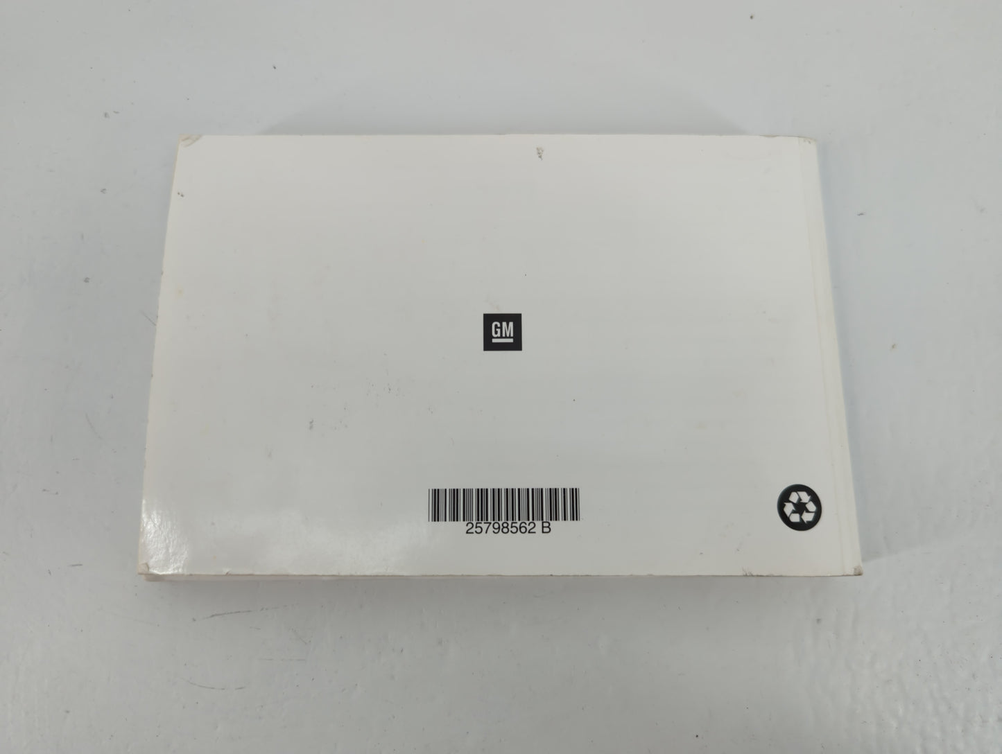 2010 Chevrolet Equinox Owners Manual Book Guide P/N:25798562 B OEM Used Auto Parts - Oemusedautoparts1.com