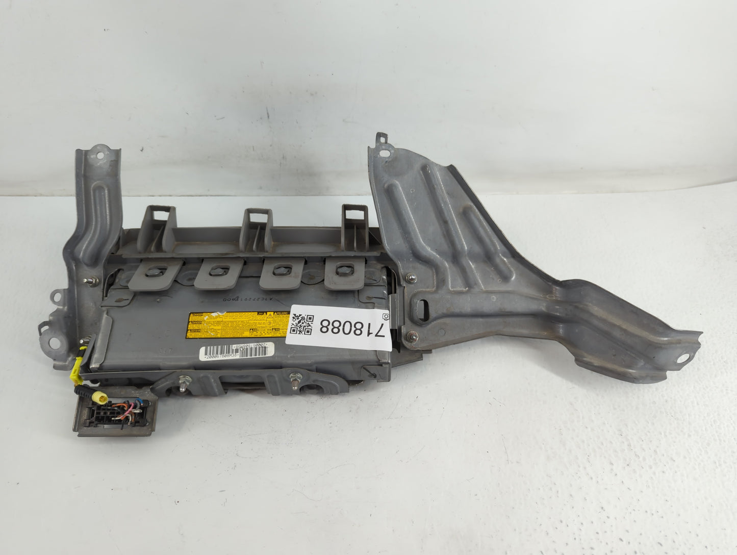 2007-2011 Toyota Camry Air Bag Driver Left Knee OEM Fits Fits 2007 2008 2009 2010 2011 OEM Used Auto Parts - Oemusedautoparts1.com