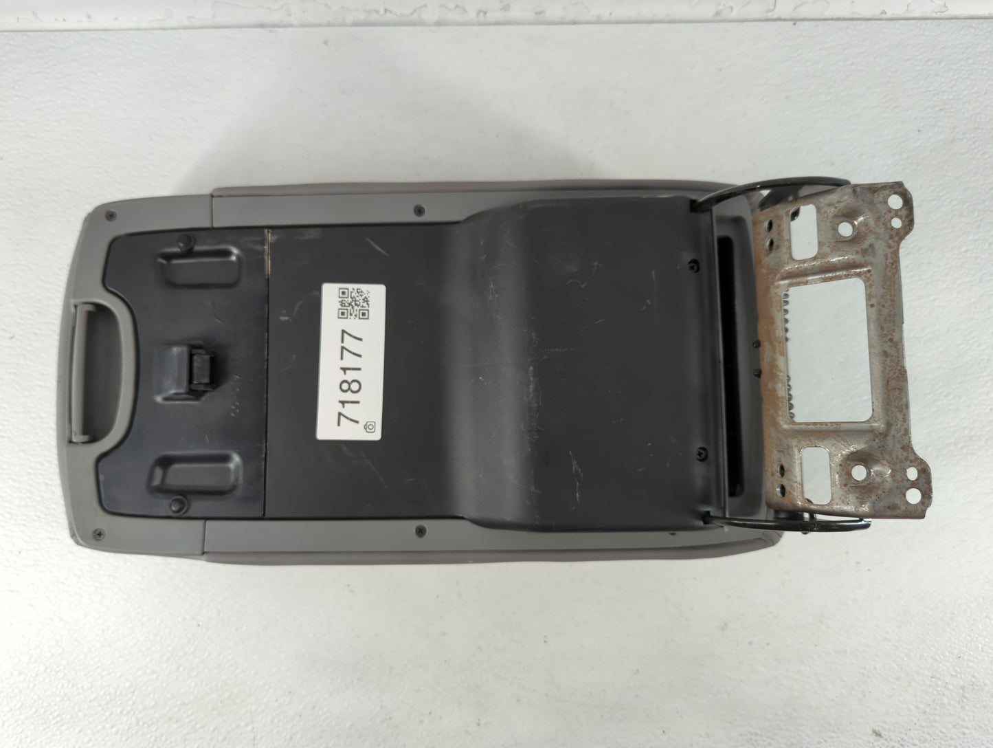 2010 Toyota Avalon Center Console Armrest Cover Lid Fits OEM Used Auto Parts - Oemusedautoparts1.com