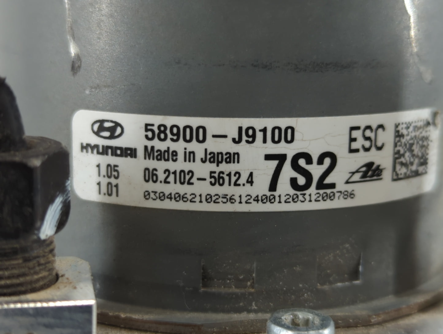 2018-2021 Hyundai Kona ABS Pump Control Module Replacement P/N:58900-J9100 Fits Fits 2018 2019 2020 2021 OEM Used Auto Parts - Oemusedautoparts1.com
