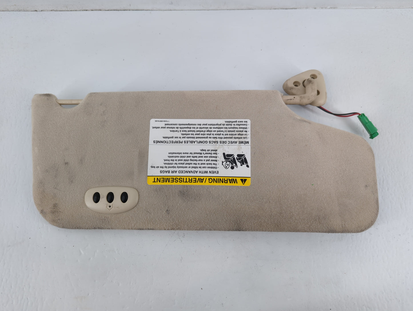 2008-2009 Ford Taurus X Sun Visor Shade Replacement Passenger Right Mirror Fits Fits 2008 2009 OEM Used Auto Parts - Oemusedautoparts1.com