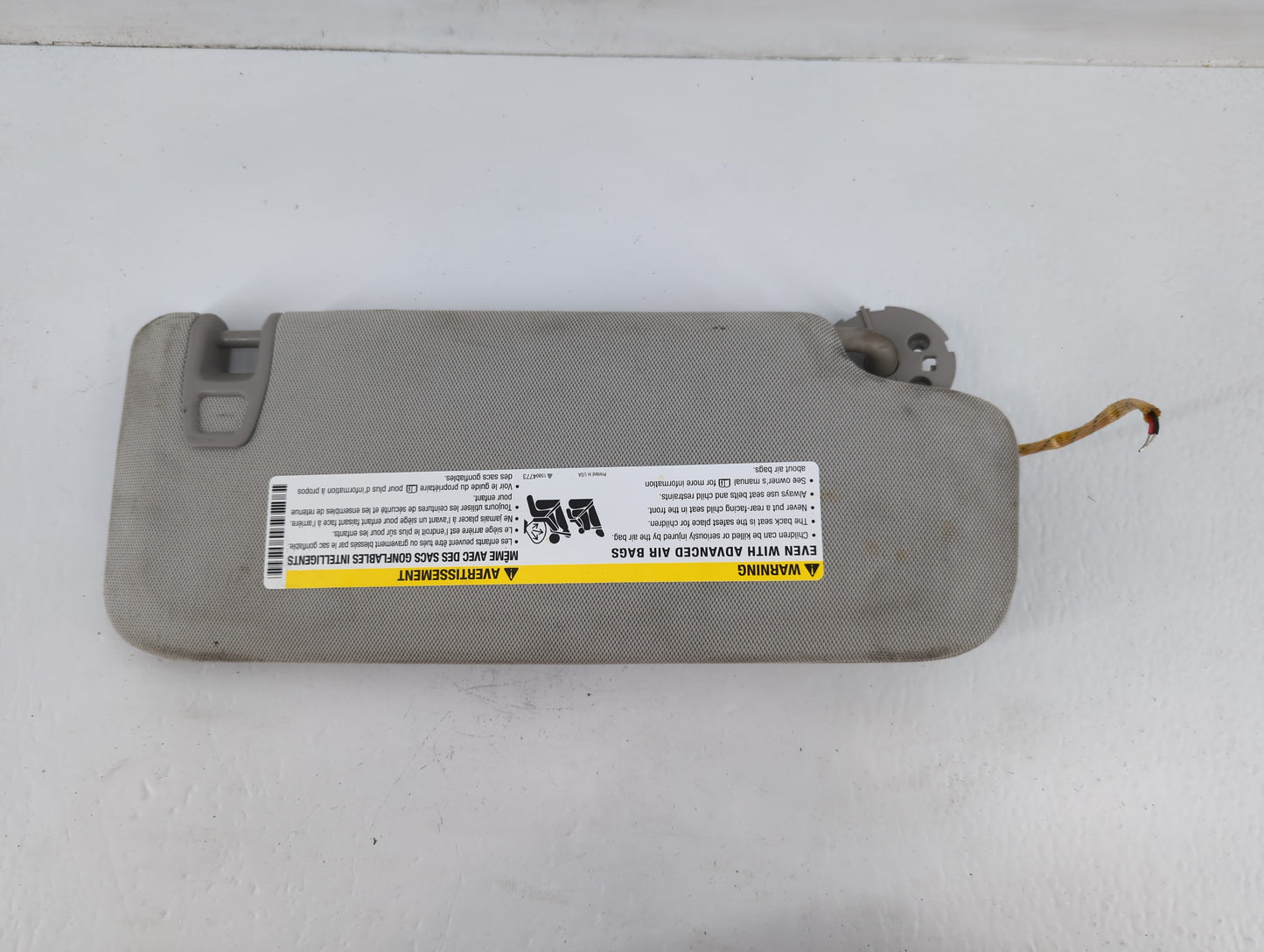 2013-2016 Chevrolet Malibu Sun Visor Shade Replacement Driver Left Mirror Fits Fits 2013 2014 2015 2016 OEM Used Auto Parts - Oemusedautoparts1.com