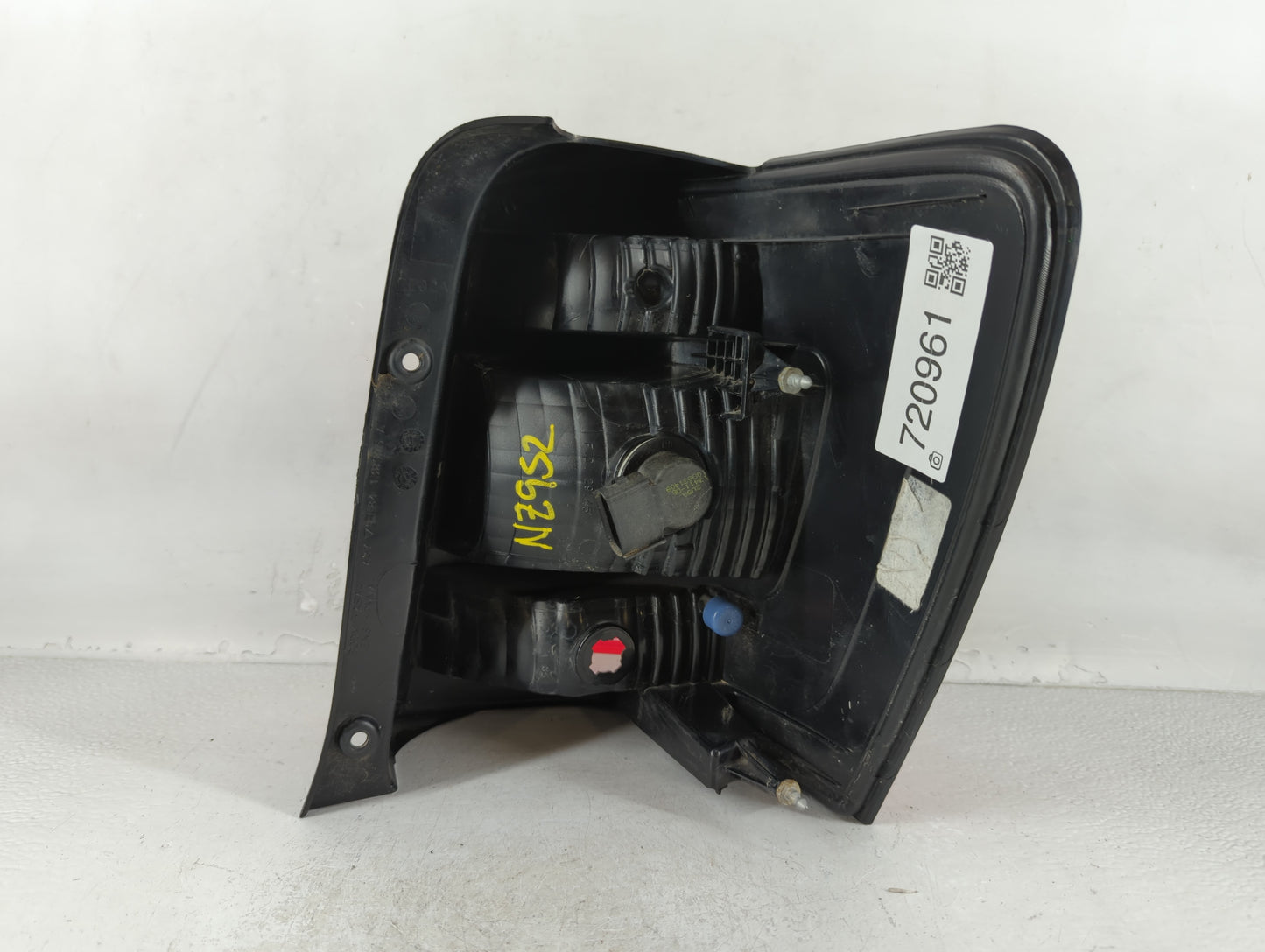 2008-2012 Ford Escape Tail Light Assembly Driver Left OEM P/N:9L84-13B505-A Fits Fits 2008 2009 2010 2011 2012 OEM Used Auto Parts - Oemusedautoparts1.com