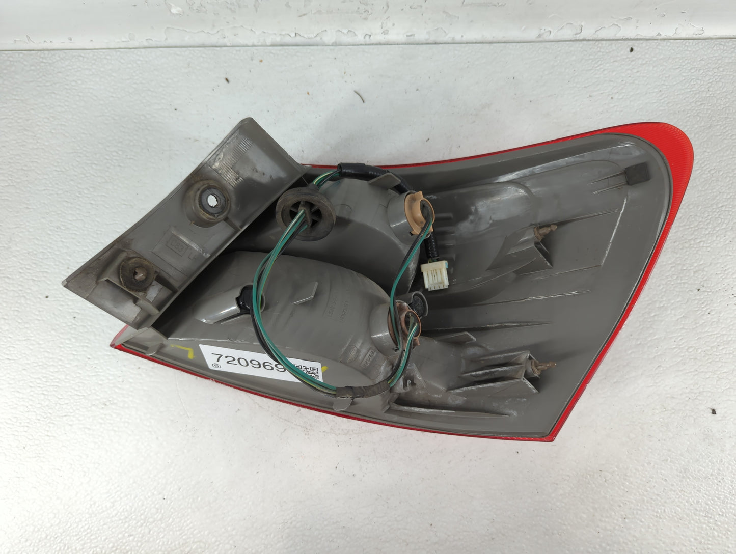 2008-2015 Nissan Rogue Tail Light Assembly Driver Left OEM Fits Fits 2008 2009 2010 2011 2012 2013 2014 2015 OEM Used Auto Parts - Oemusedautoparts1.com