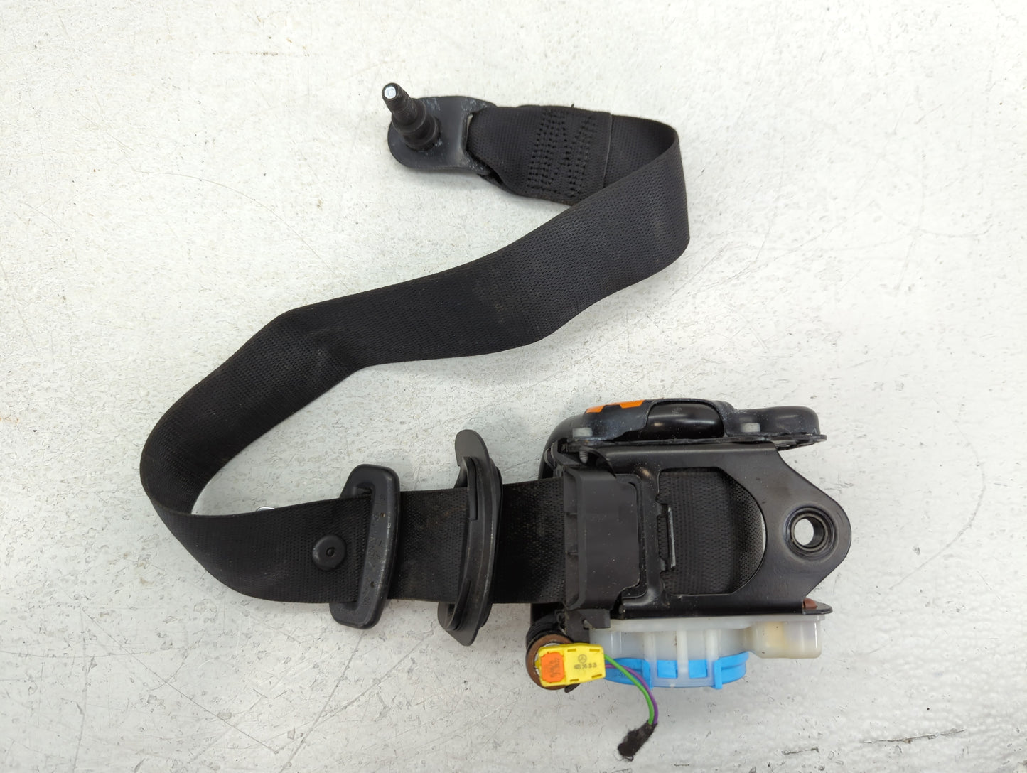 2013-2019 Mercedes-benz B250 Driver Left Seat Belt Front Retractor - Oemusedautoparts1.com