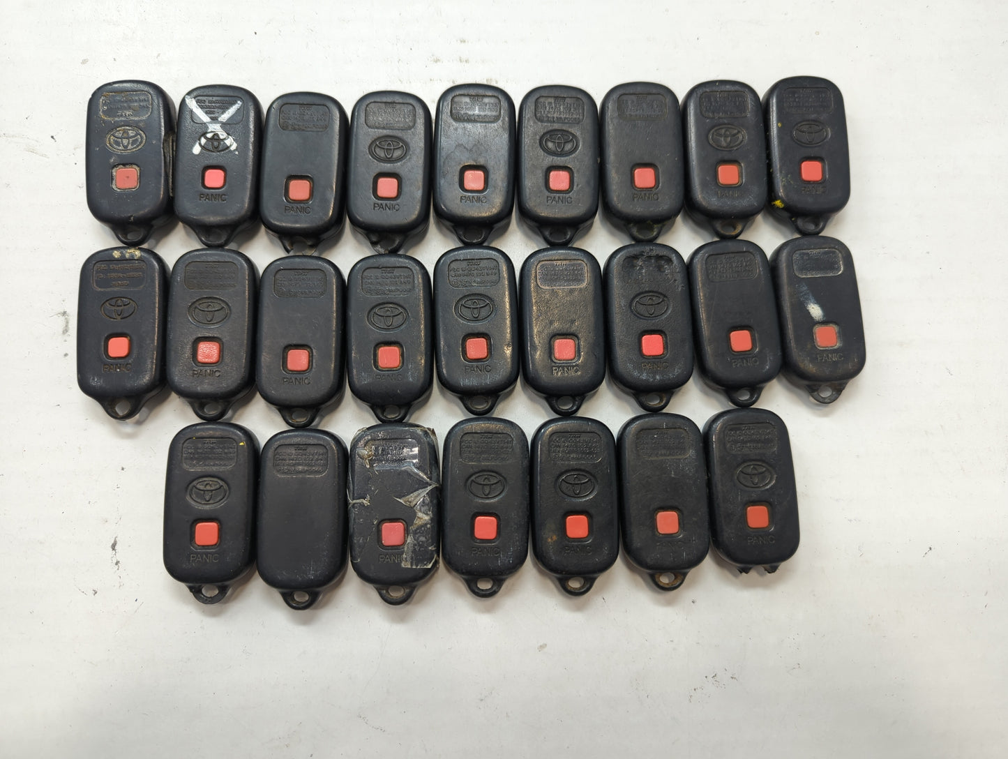 Lot of 25 Toyota Keyless Entry Remote Fob MIXED FCC IDS MIXED PART - Oemusedautoparts1.com