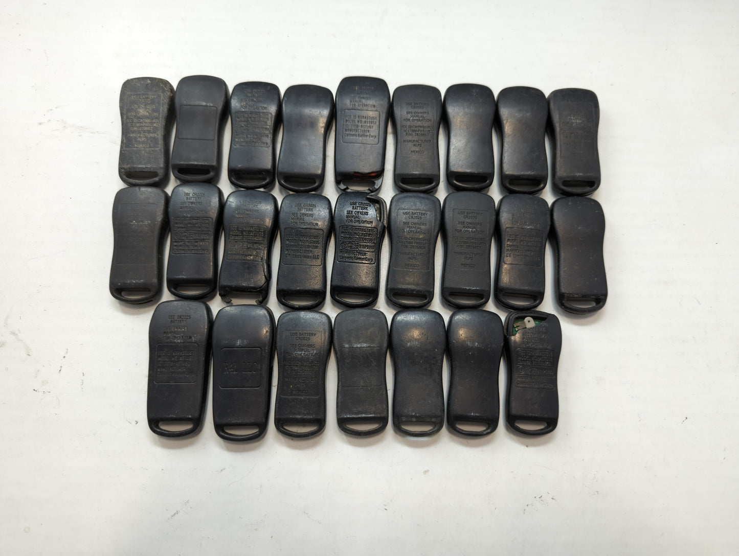 Lot of 25 Nissan Keyless Entry Remote Fob MIXED FCC IDS MIXED PART - Oemusedautoparts1.com