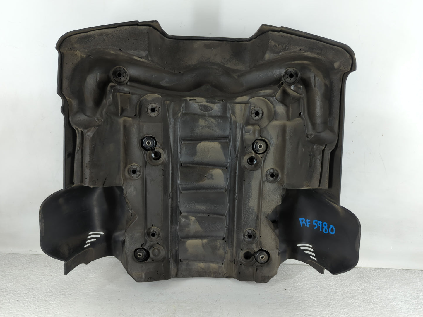 2006 Bmw 750i Engine Cover - Oemusedautoparts1.com