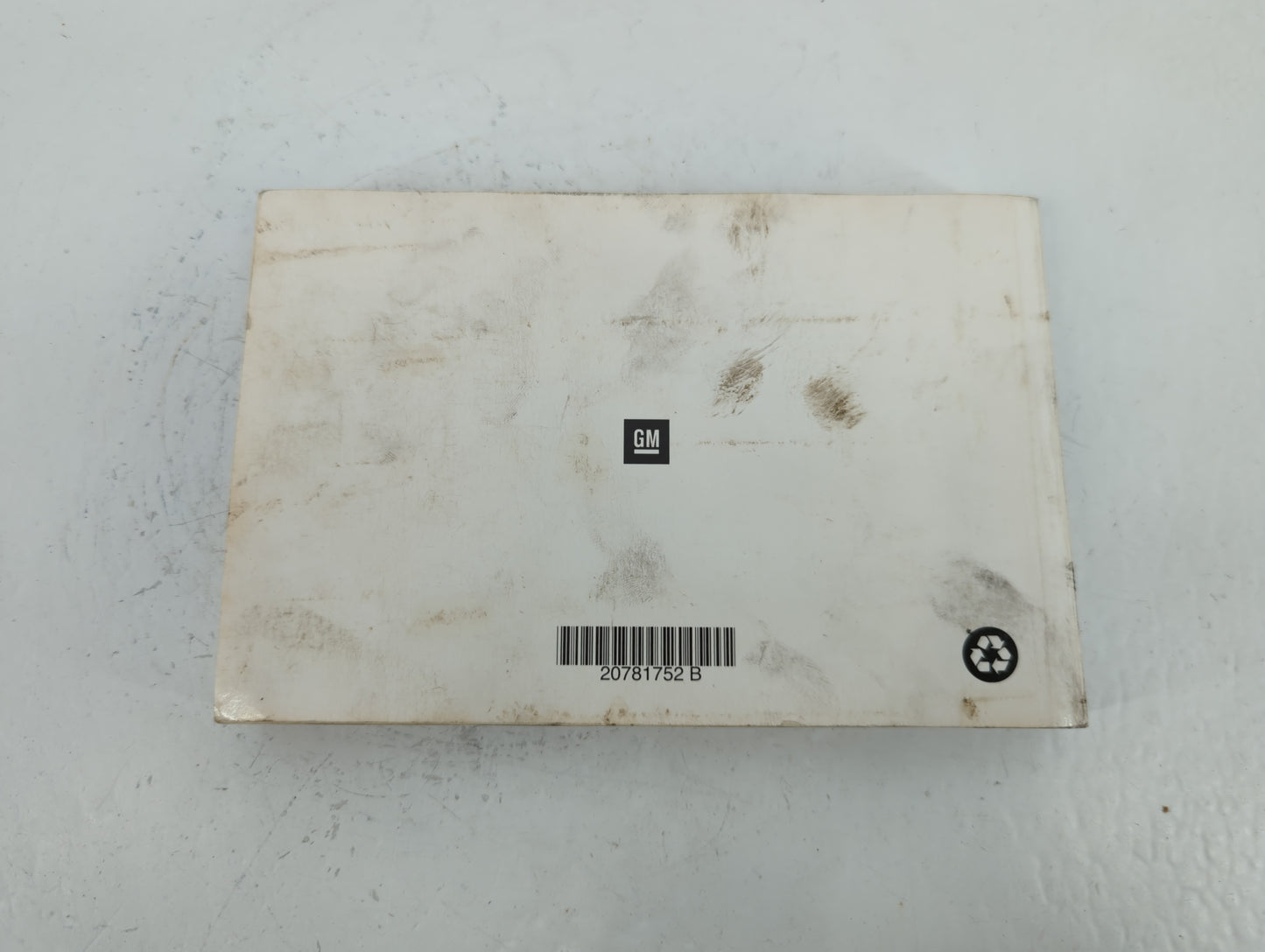 2011 Chevrolet Equinox Owners Manual Book Guide P/N:20781752 B OEM Used Auto Parts - Oemusedautoparts1.com