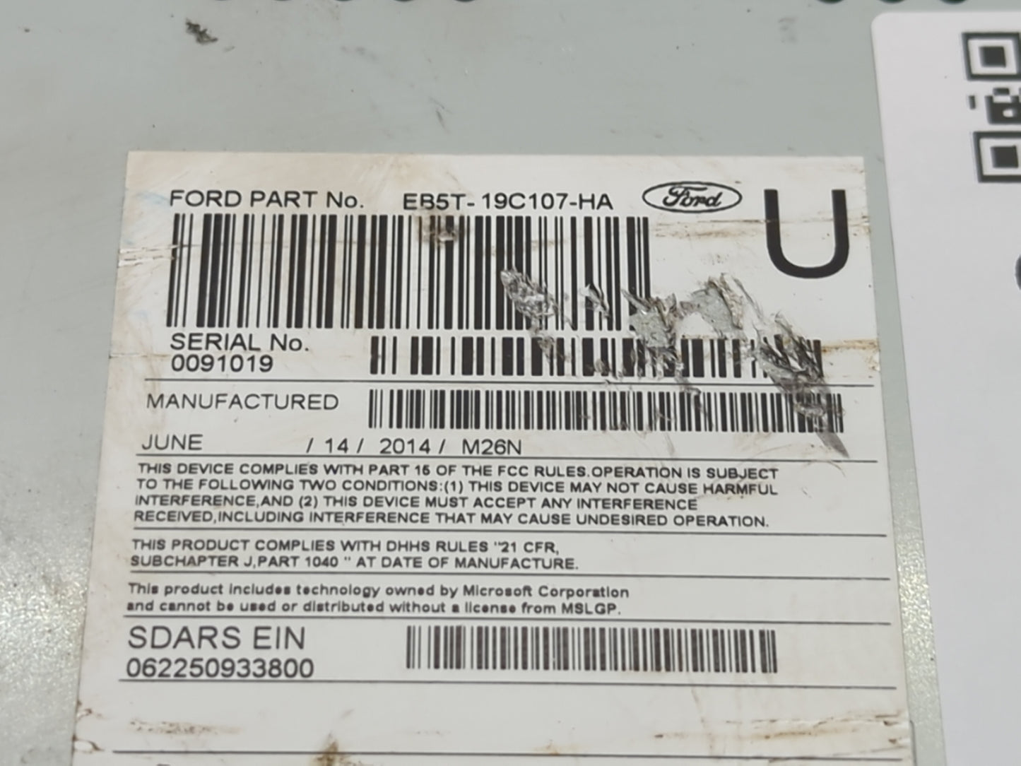 2014-2015 Ford Explorer Radio AM FM Cd Player Receiver Replacement P/N:EB5T-19C107-HA Fits Fits 2014 2015 OEM Used Auto Parts - Oemusedautoparts1.com