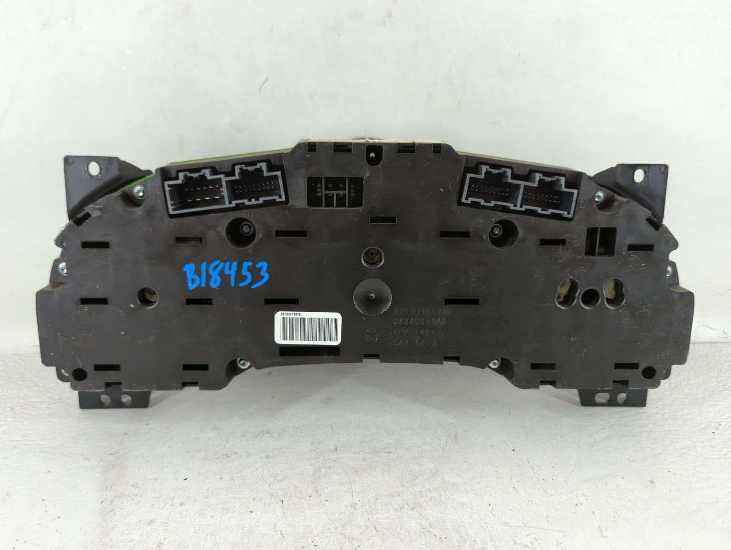 2011-2014 Chrysler 200 Instrument Cluster Speedometer Gauges P/N:P56046512AC Fits Fits 2011 2012 2013 2014 OEM Used Auto Parts - Oemusedautoparts1.com