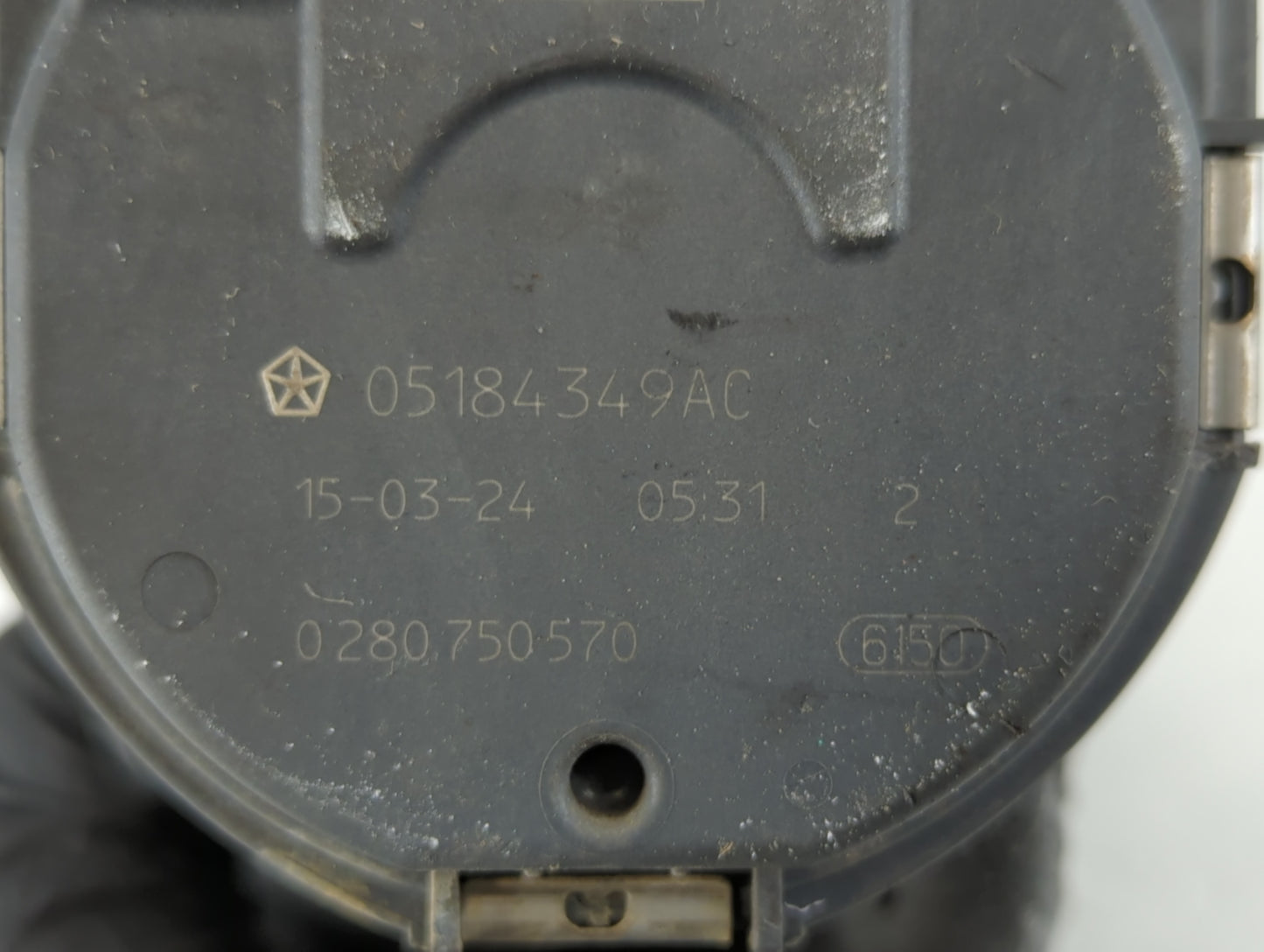 2011-2022 Dodge Durango Throttle Body P/N:05184349ac Fits Fits 2011 2012 2013 2014 2015 2016 2017 2018 2019 2020 2021 2022 OEM Used Auto Parts - Oemusedautoparts1.com