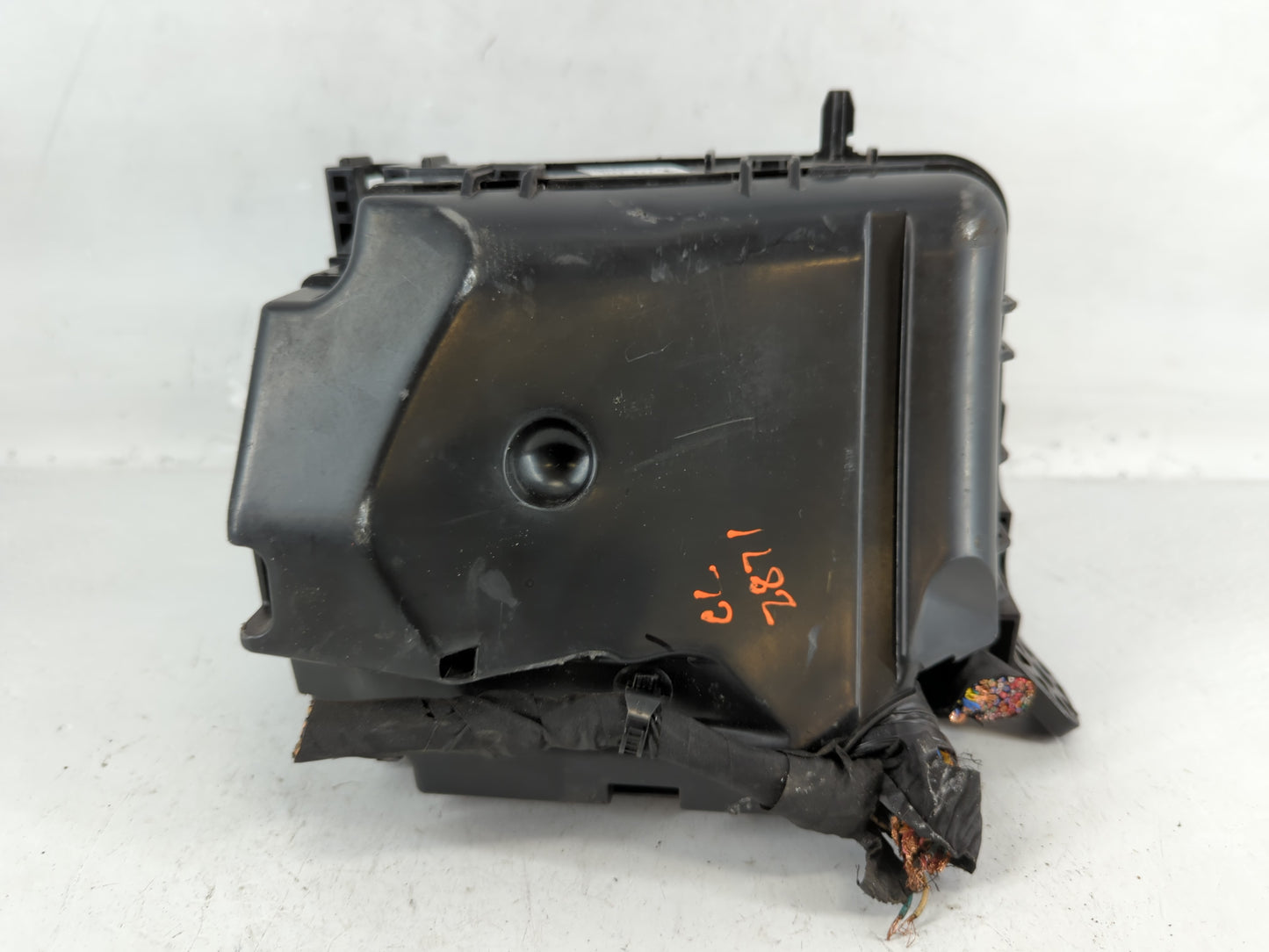 2017-2018 Kia Forte Fusebox Fuse Box Panel Relay Module P/N:91221 B0040 Fits Fits 2017 2018 OEM Used Auto Parts - Oemusedautoparts1.com