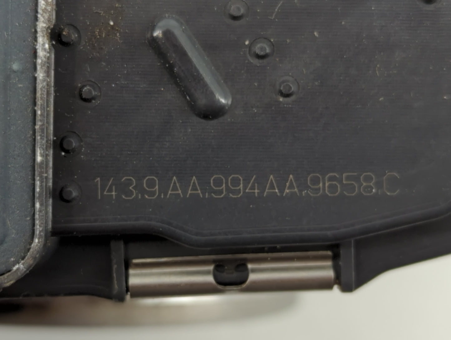 2008-2011 Cadillac Cts Throttle Body P/N:9658C 994AA Fits Fits 2007 2008 2009 2010 2011 2012 OEM Used Auto Parts - Oemusedautoparts1.com