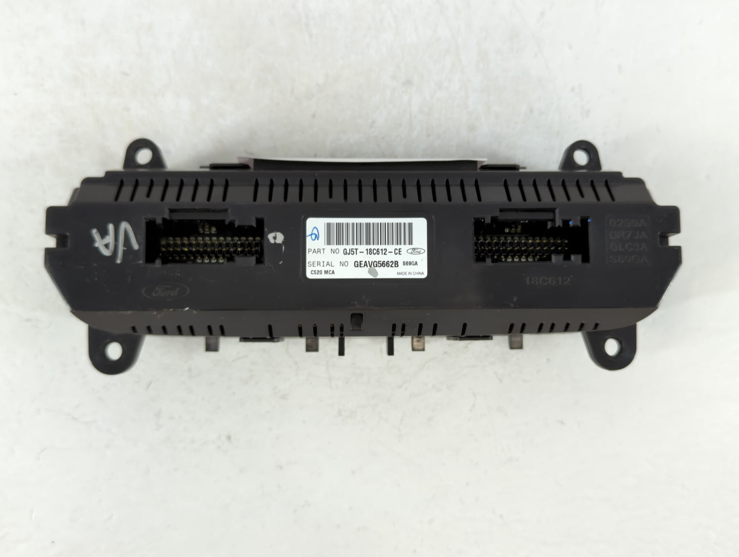 2017 Ford Escape Climate Control Module Temperature AC/Heater Replacement P/N:GJ5T-18C612-CE Fits OEM Used Auto Parts - Oemusedautoparts1.com