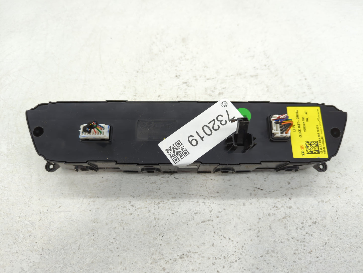 2018 Hyundai Sonata Radio AM FM Cd Player Receiver Replacement P/N:94510-C2AA0 Fits OEM Used Auto Parts - Oemusedautoparts1.com