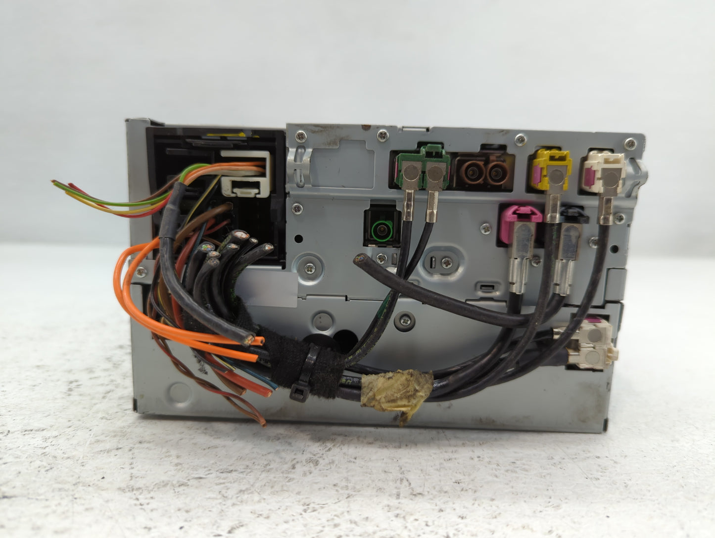 2012 Mercedes-Benz C250 Radio AM FM Cd Player Receiver Replacement P/N:A 204 900 61 08 Fits OEM Used Auto Parts - Oemusedautoparts1.com