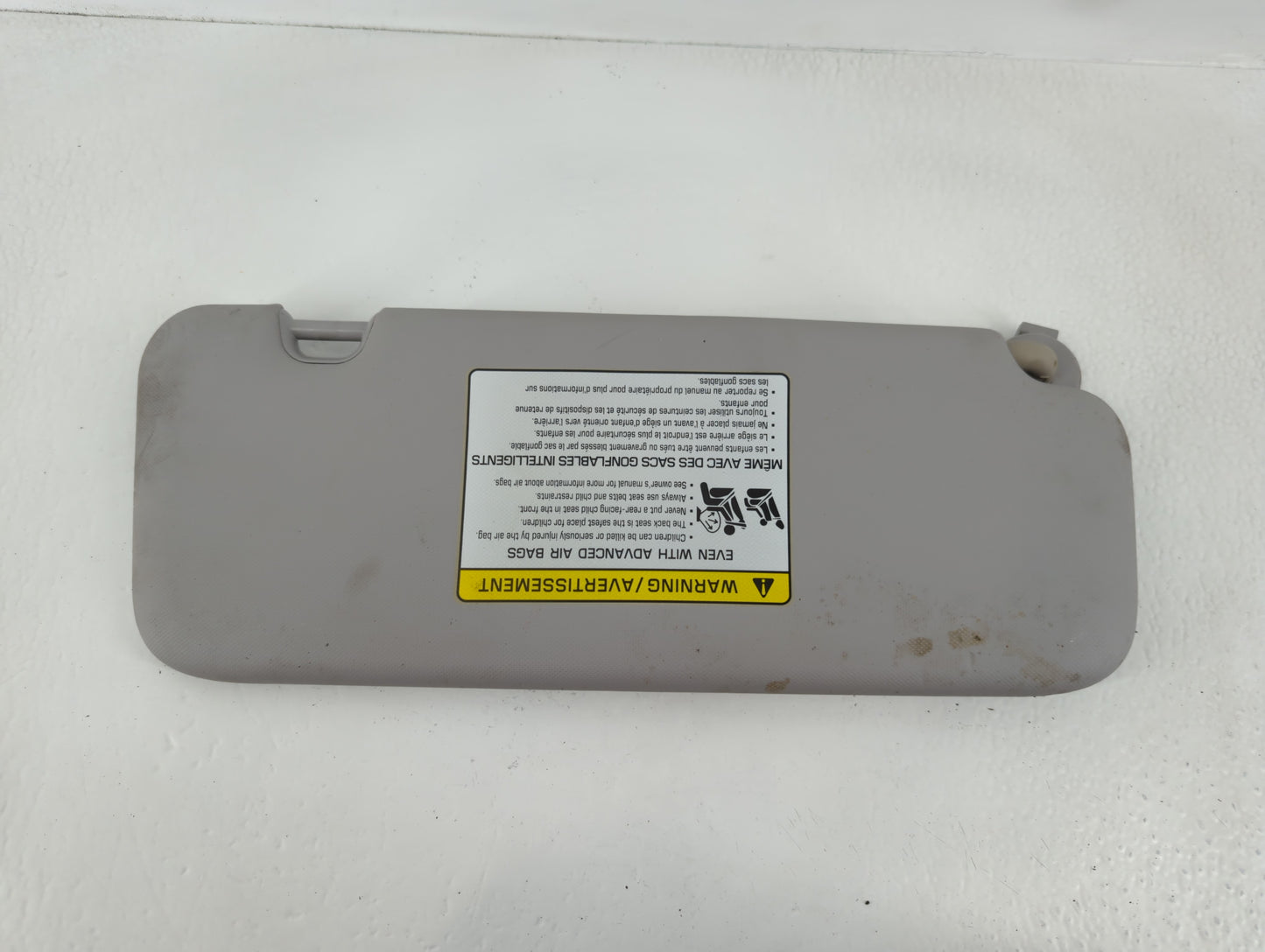2017-2020 Hyundai Elantra Sun Visor Shade Replacement Driver Left Mirror Fits Fits 2017 2018 2019 2020 OEM Used Auto Parts - Oemusedautoparts1.com