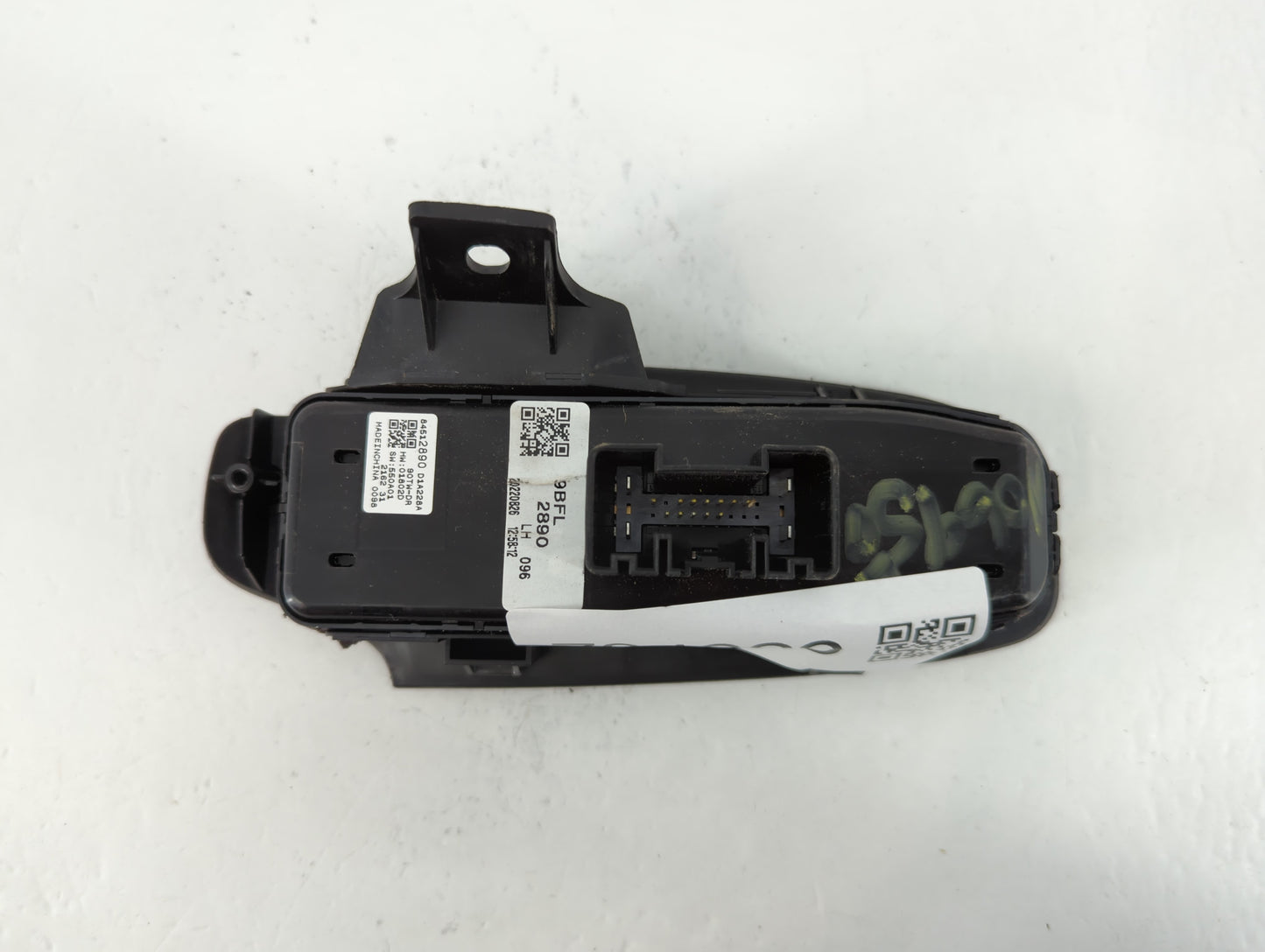 2020-2021 Buick Encore Master Power Window Switch Replacement Driver Side Left P/N:D1A228A 84512890 Fits OEM Used Auto Parts - Oemusedautoparts1.com