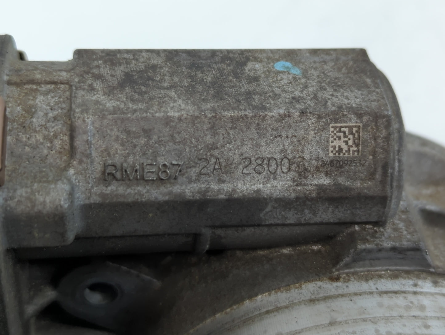 2006-2011 Cadillac Dts Throttle Body P/N:RME87-2A2800 Fits Fits 2006 2007 2008 2009 2010 2011 OEM Used Auto Parts - Oemusedautoparts1.com