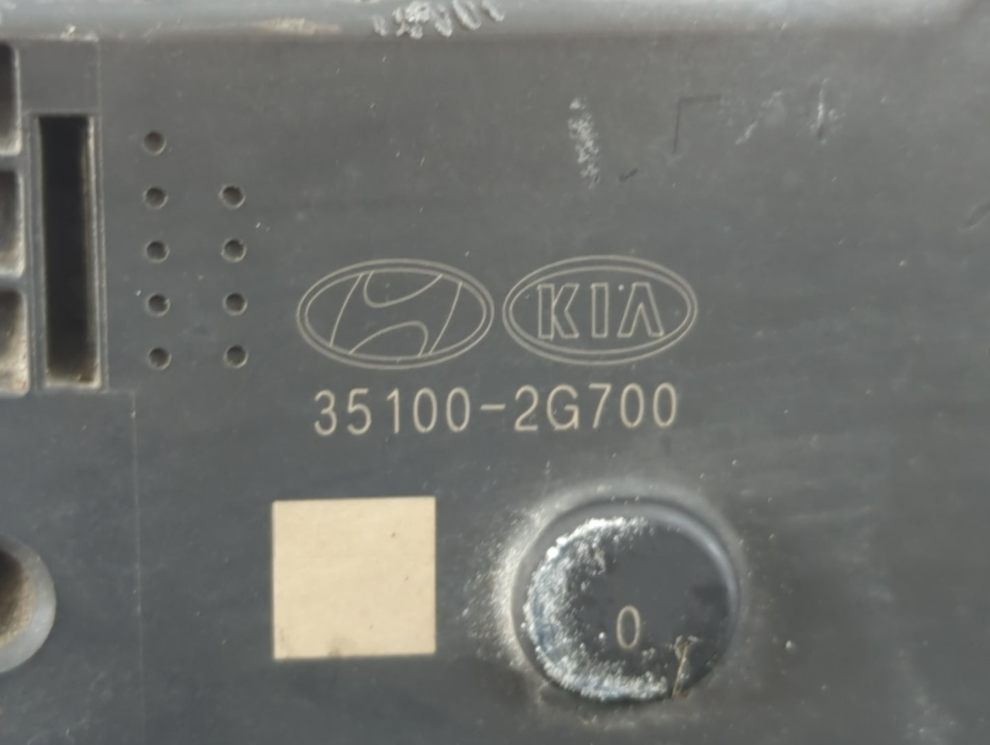 2011-2015 Kia Optima Throttle Body P/N:35100-2G700 Fits Fits 2011 2012 2013 2014 2015 2016 OEM Used Auto Parts - Oemusedautoparts1.com