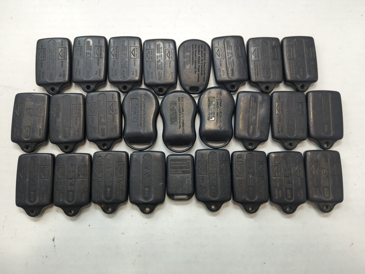 Lot of 25 Dodge Keyless Entry Remote Fob MIXED FCC IDS MIXED PART NUMBERS - Oemusedautoparts1.com