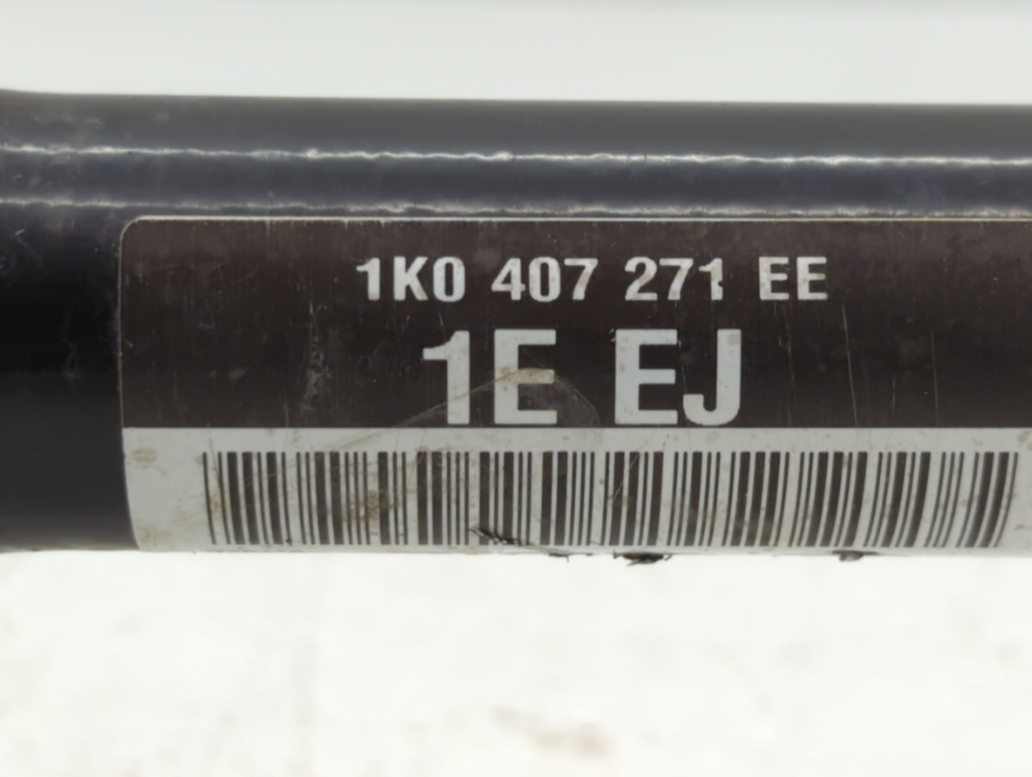 2009-2010 Volkswagen Cc Axle Shaft Front Driver Cv C/v - Oemusedautoparts1.com