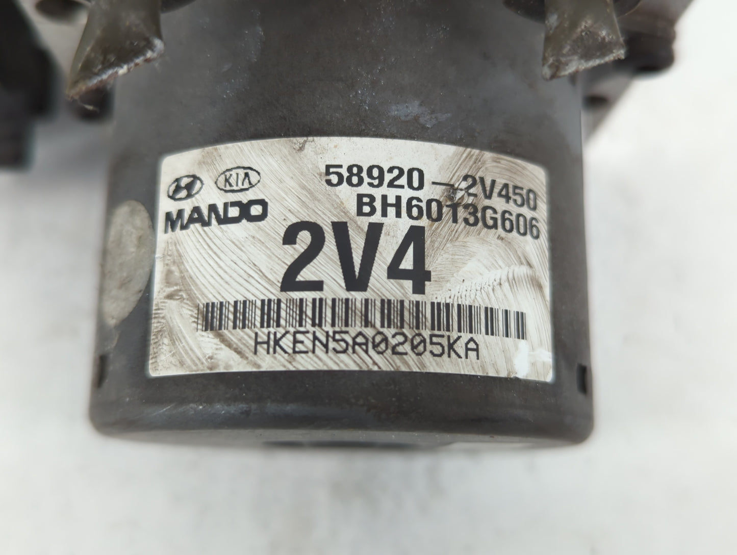 2013 Hyundai Veloster ABS Pump Control Module Replacement P/N:58920-2V450 Fits OEM Used Auto Parts - Oemusedautoparts1.com