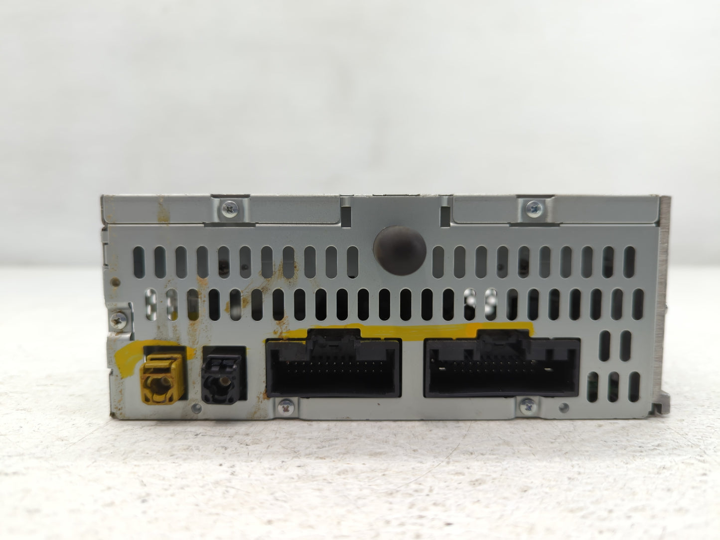 2011 Ford Edge Radio AM FM Cd Player Receiver Replacement P/N:BT4T-19C107-FB Fits OEM Used Auto Parts - Oemusedautoparts1.com