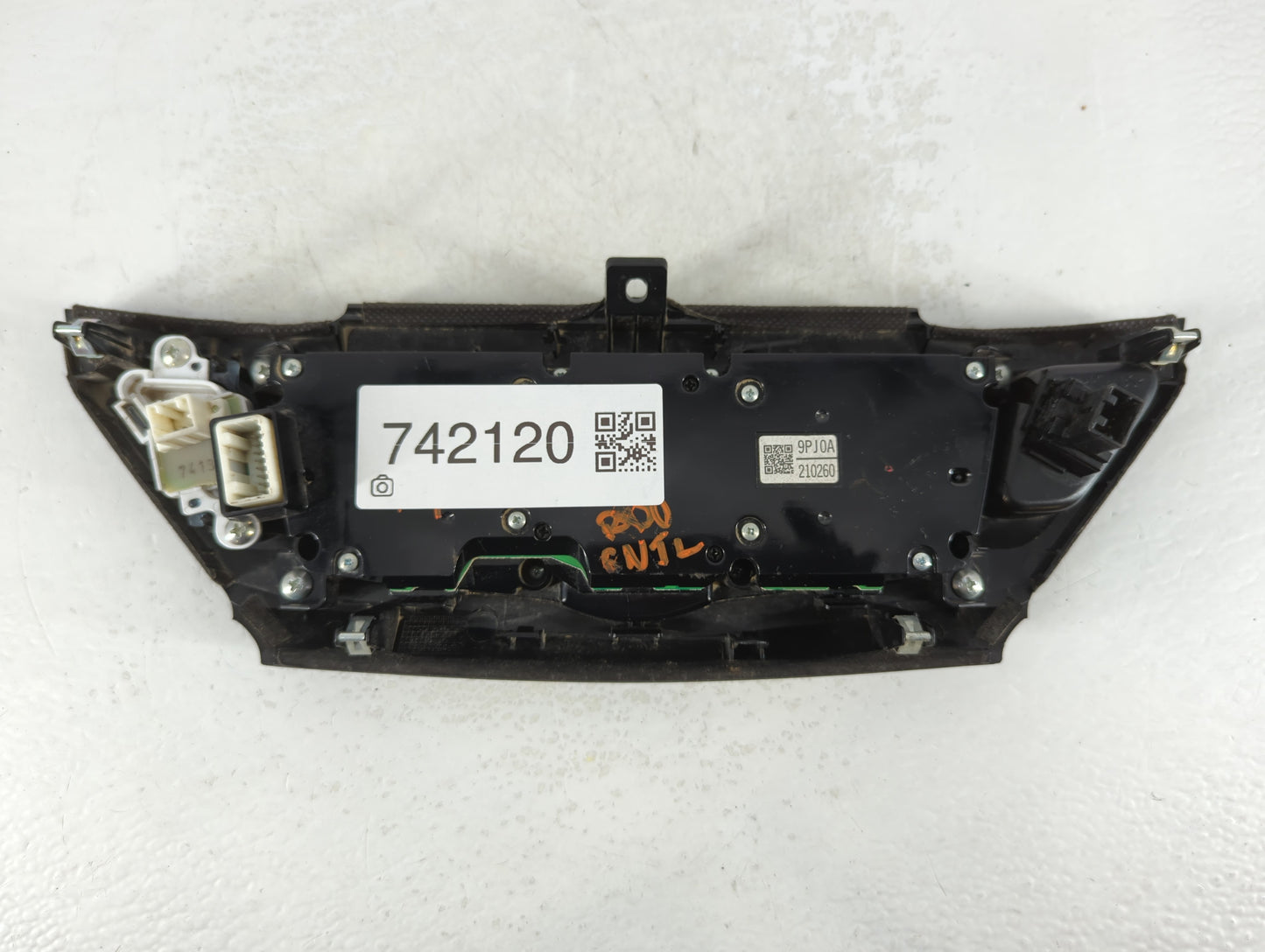 2017-2020 Nissan Pathfinder Radio AM FM Cd Player Receiver Replacement P/N:9PJ0A 210260 Fits Fits 2017 2018 2019 2020 OEM Used Auto Parts - Oemusedautoparts1.com