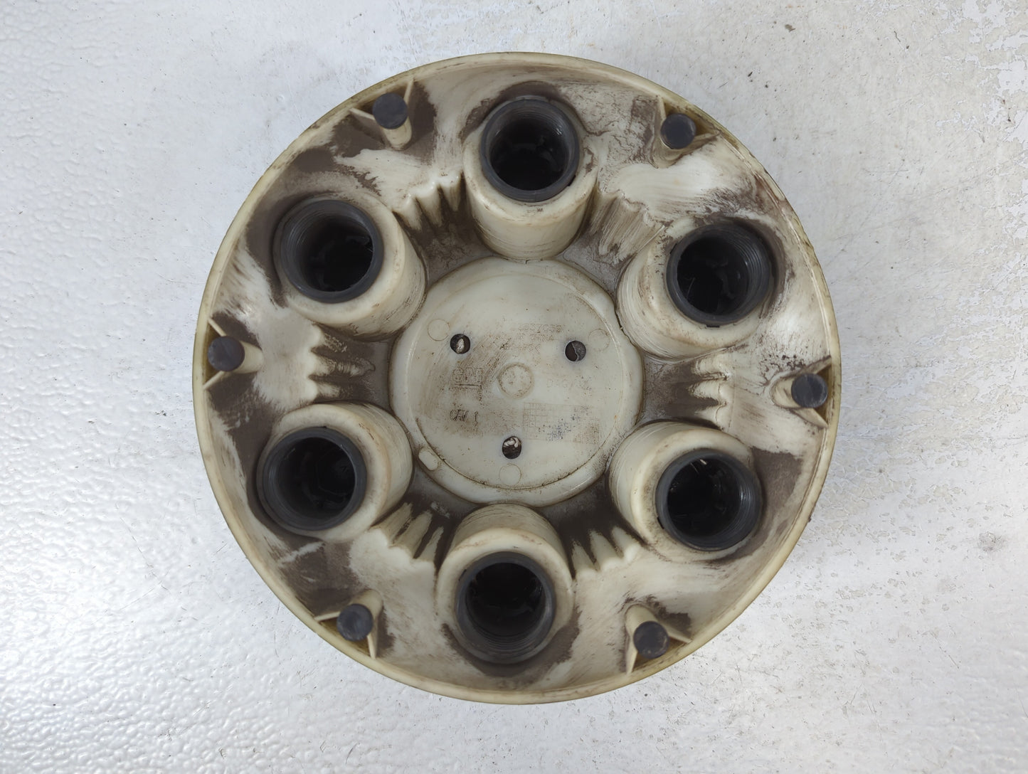 2014 Gmc Sierra 1500 Rim Wheel Center Cap - Oemusedautoparts1.com