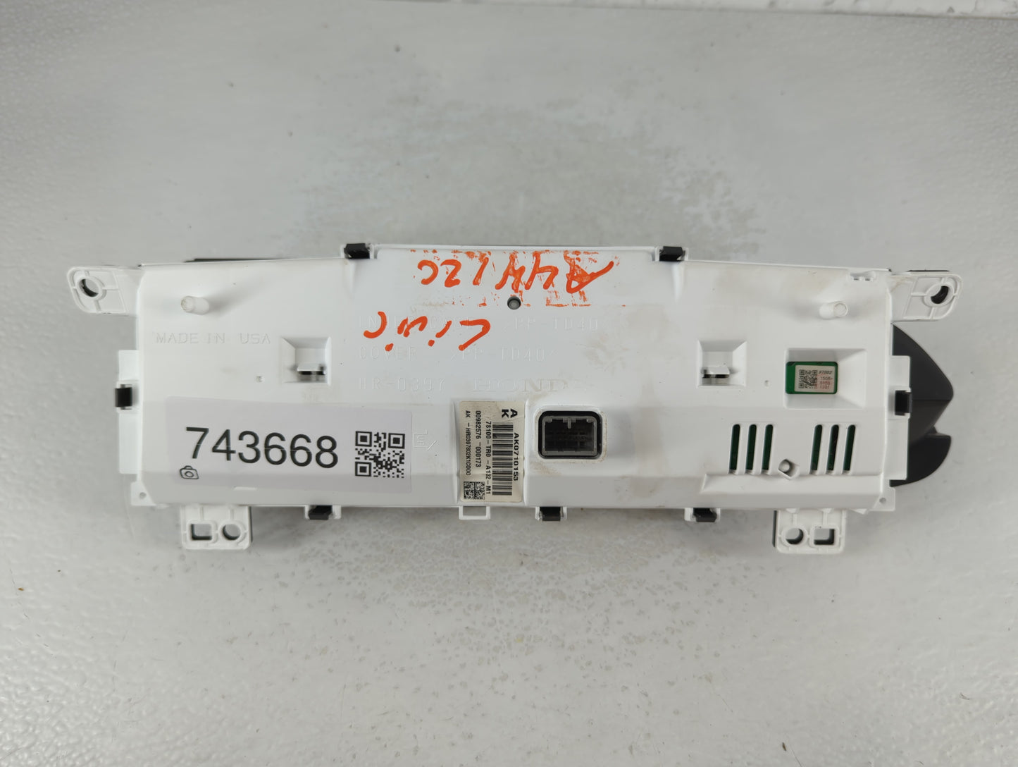 2012-2015 Honda Civic Instrument Cluster Speedometer Gauges P/N:78200-TR3-A212-M1 Fits Fits 2012 2013 2014 2015 OEM Used Auto Parts - Oemusedautoparts1.com