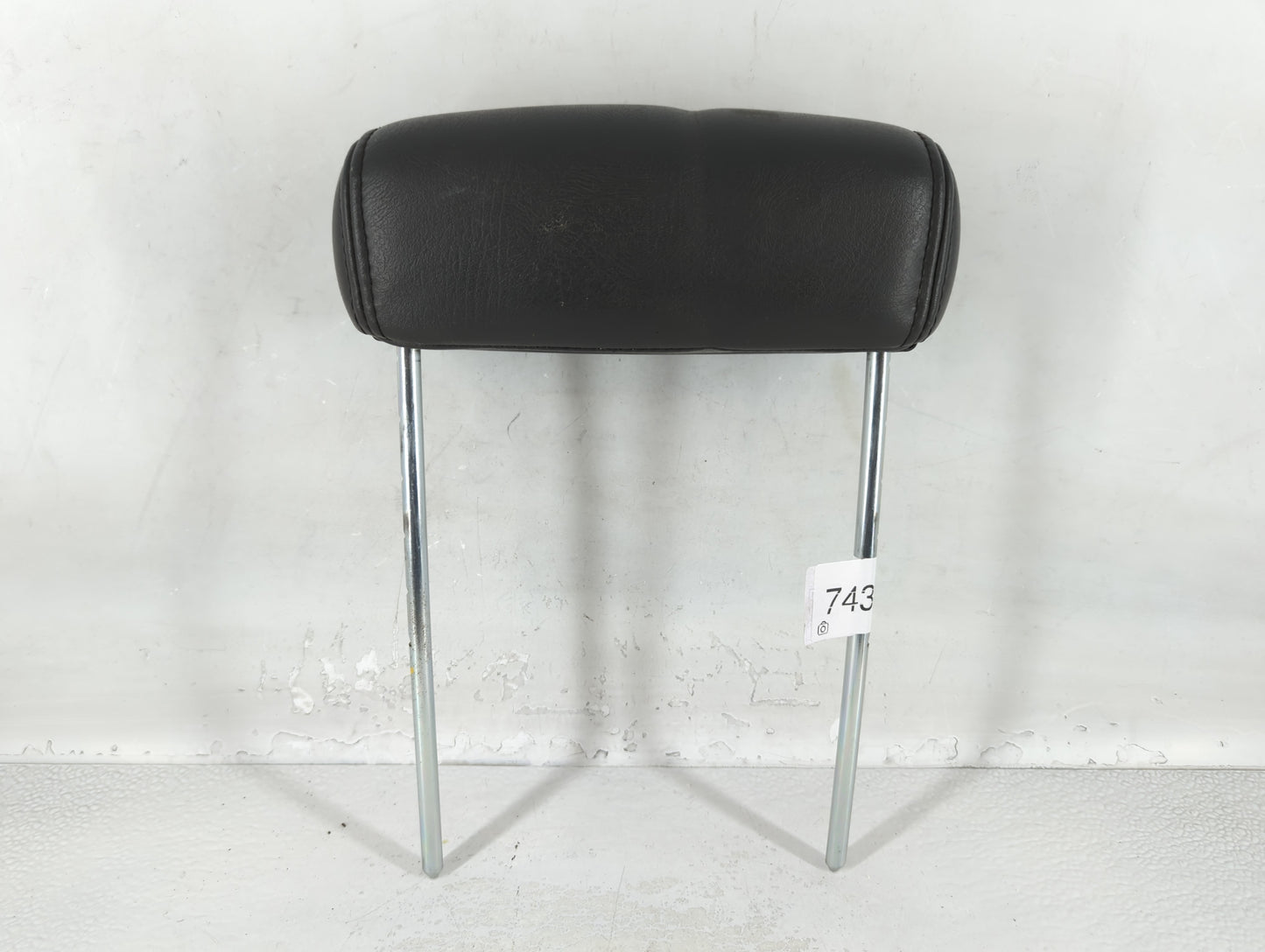 2006 Gmc Sierra 3500 Headrest Head Rest Rear Seat Fits OEM Used Auto Parts - Oemusedautoparts1.com