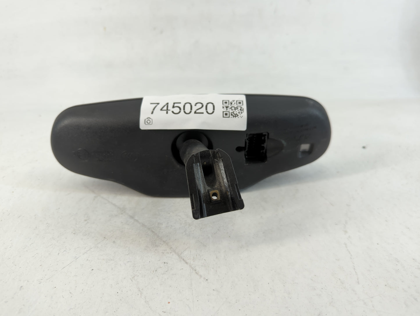 2008 Volkswagen Caddy Interior Rear View Mirror Replacement OEM P/N:E11 025898 Fits OEM Used Auto Parts - Oemusedautoparts1.com