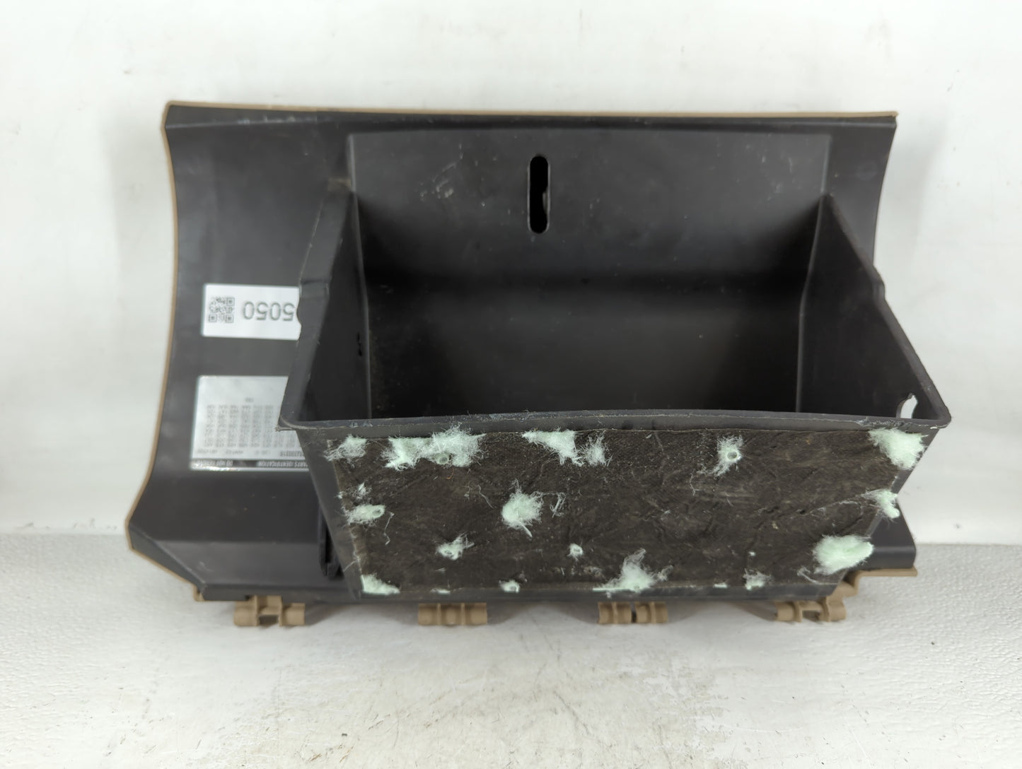 2008 Buick Enclave Passenger Glove Box Door Storage Compartment - Oemusedautoparts1.com