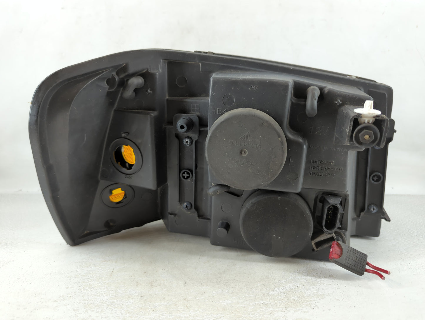 2002-2006 Gmc Envoy Xl Passenger Right Oem Head Light Headlight Lamp - Oemusedautoparts1.com