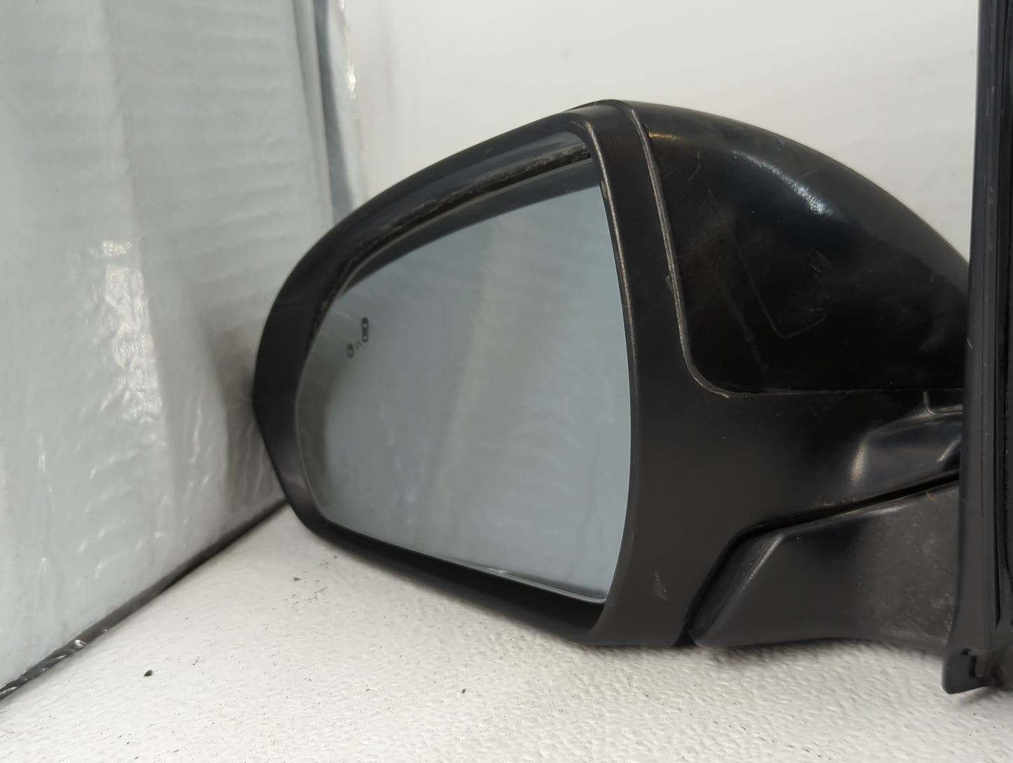 2018-2020 Hyundai Elantra Side Mirror Replacement Passenger Right View Door Mirror P/N:IIIE4044782 Fits Fits 2018 2019 2020 OEM Used Auto Parts - Oemusedautoparts1.com