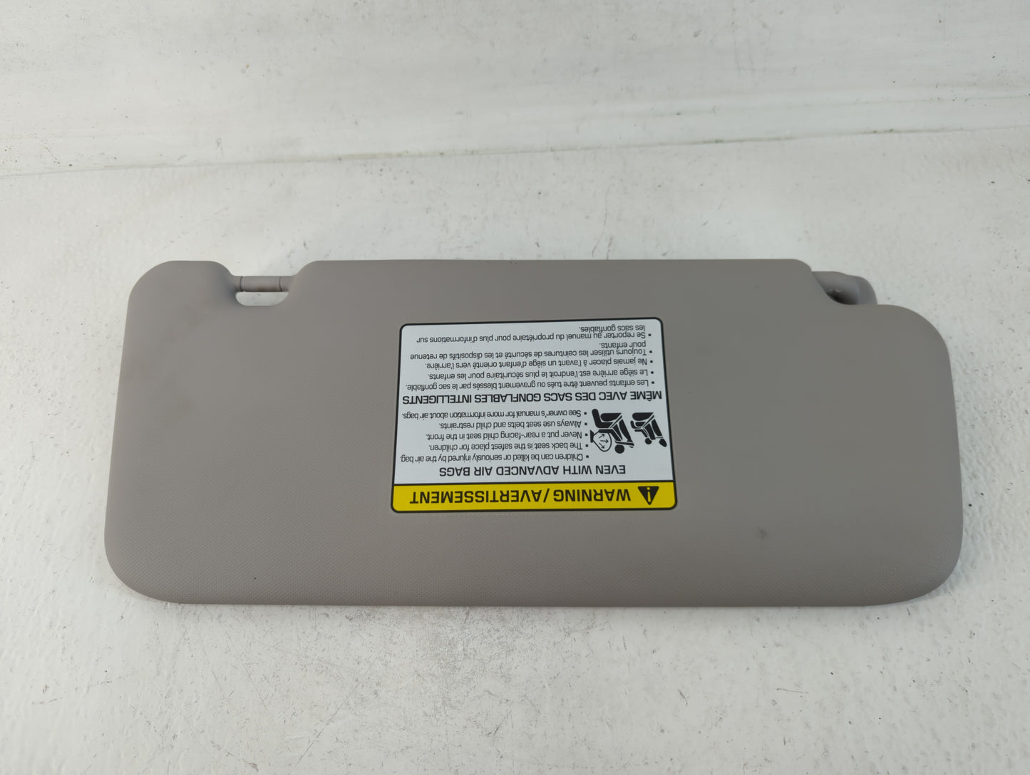 2022 Hyundai Kona Sun Visor Shade Replacement Driver Left Mirror Fits OEM Used Auto Parts - Oemusedautoparts1.com