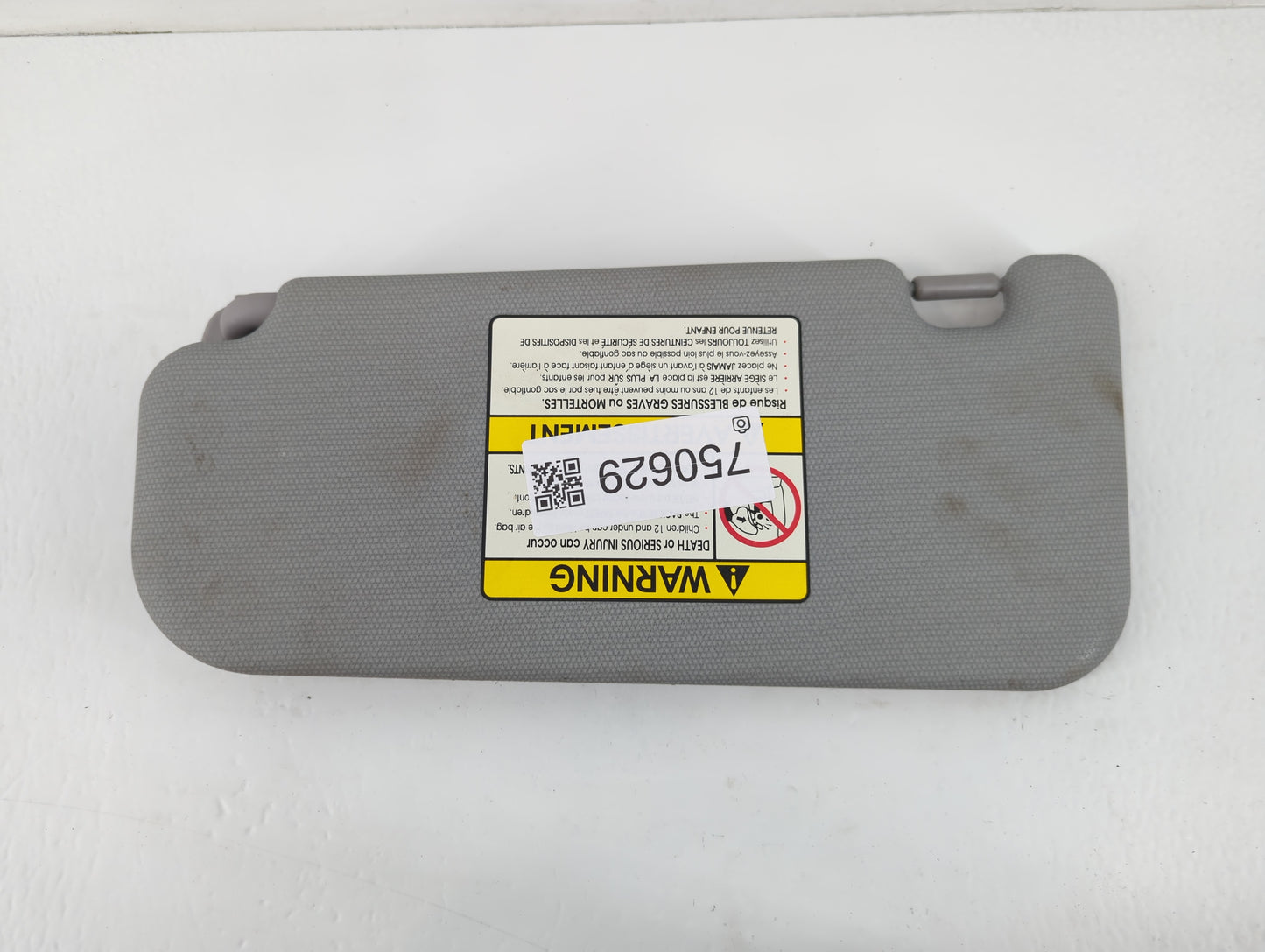 2012-2017 Kia Rio Sun Visor Shade Replacement Passenger Right Mirror Fits Fits 2012 2013 2014 2015 2016 2017 OEM Used Auto Parts - Oemusedautoparts1.com