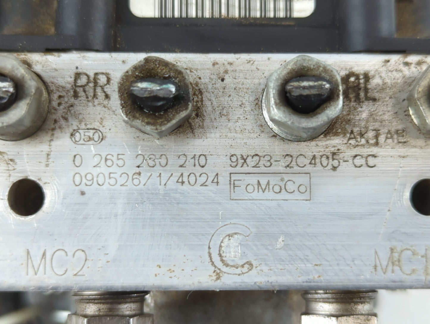 2010-2011 Jaguar Xf ABS Pump Control Module Replacement P/N:0 265 230 210 Fits Fits 2010 2011 OEM Used Auto Parts - Oemusedautoparts1.com