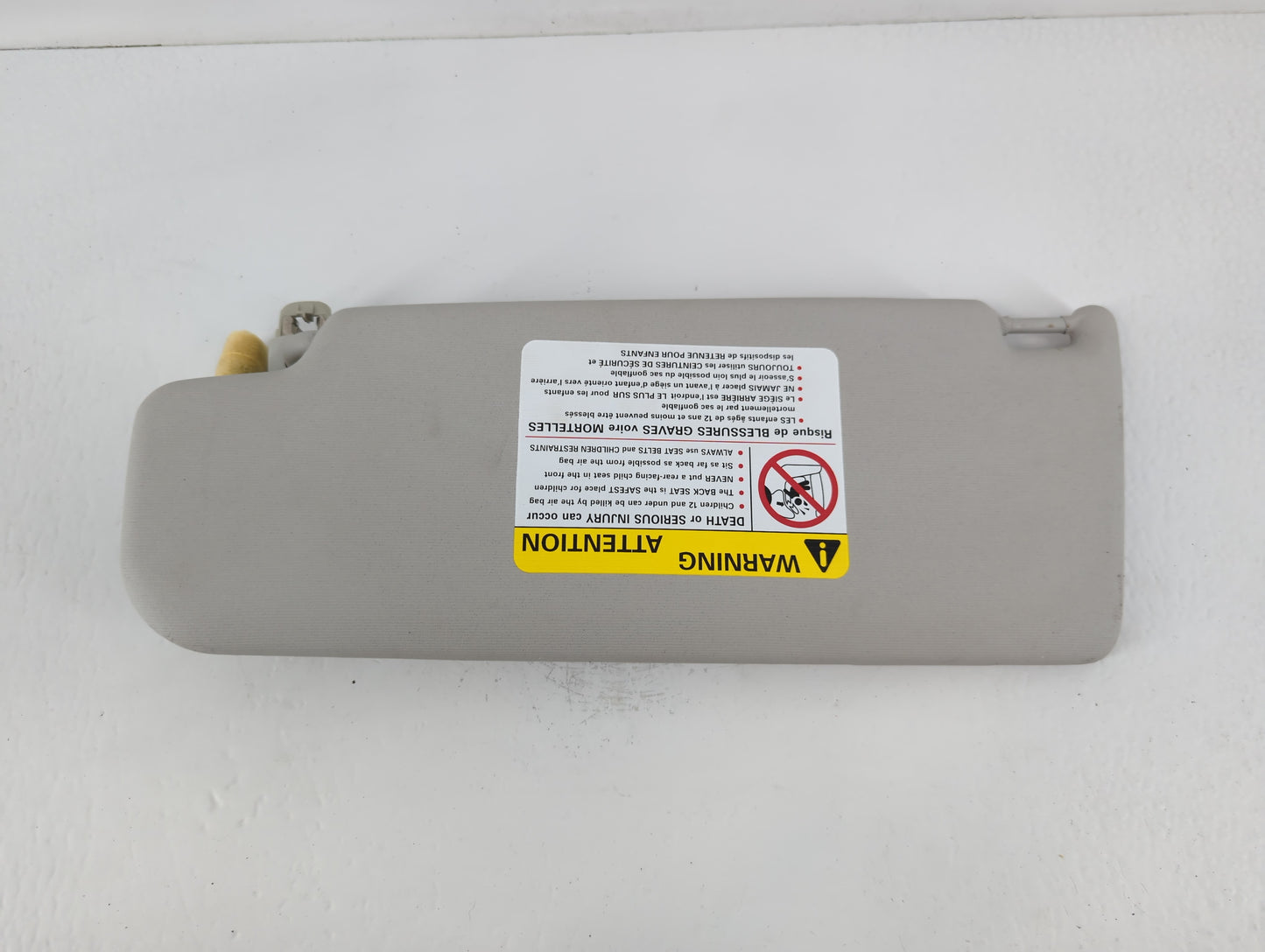 2011-2018 Volkswagen Jetta Sun Visor Shade Replacement Passenger Right Mirror Fits Fits 2011 2012 2013 2014 2015 2016 2017 2018 OEM Used Auto Parts - Oemusedautoparts1.com
